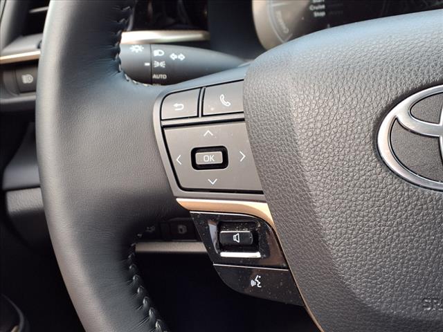 2025 Toyota Crown Signia XLE