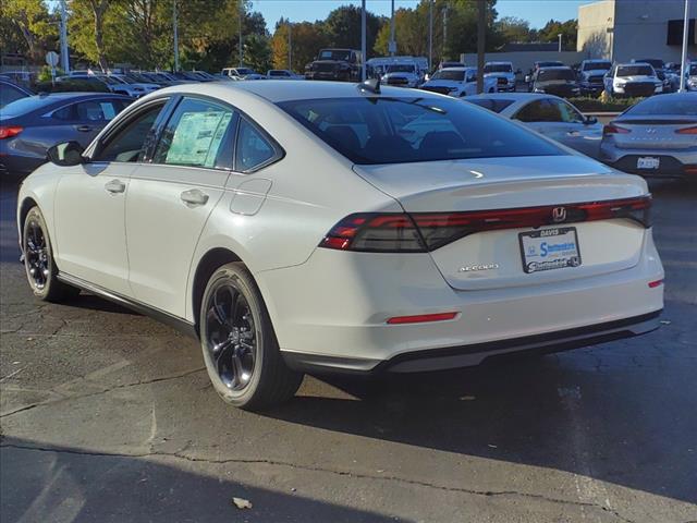 2025 Honda Accord SE
