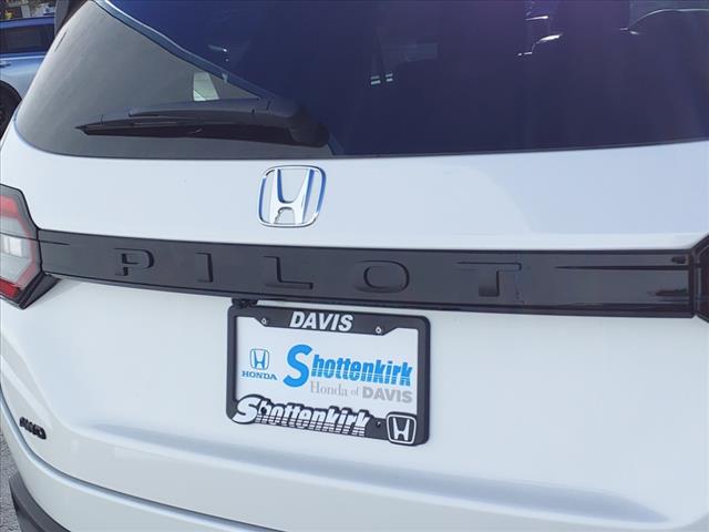 2025 Honda Pilot Black Edition
