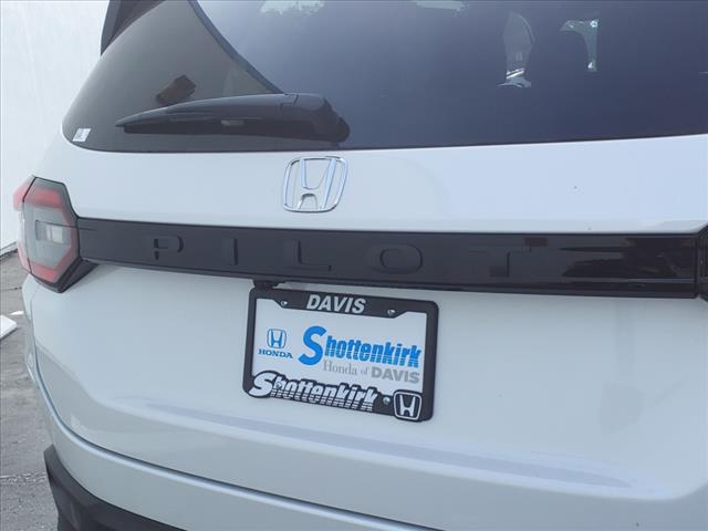 2025 Honda Pilot Sport