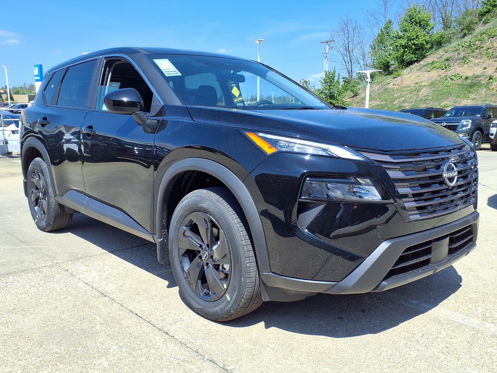 2026 Nissan Rogue SV AWD's photo