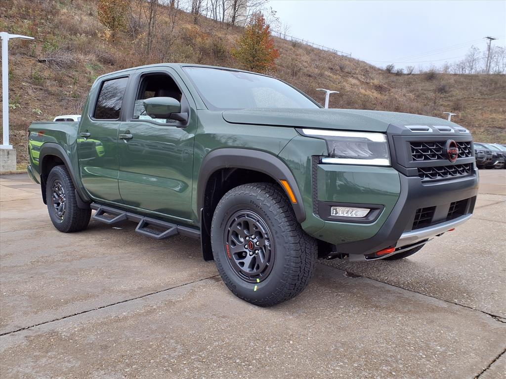 2026 Nissan Frontier PRO-4X's photo