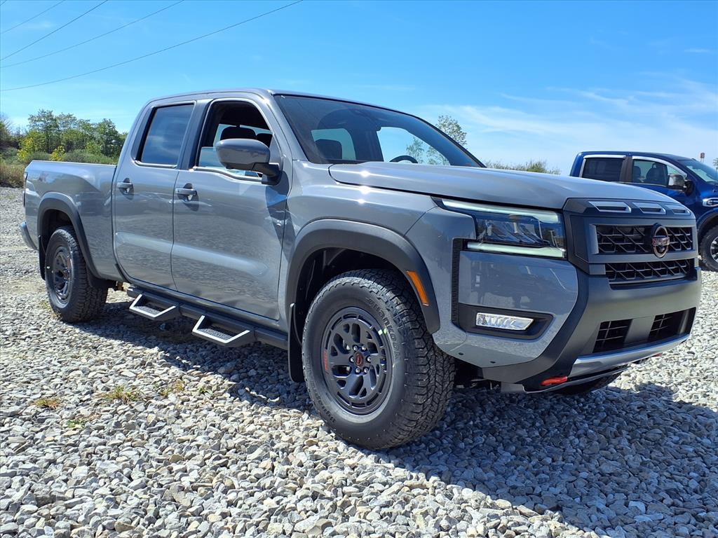 2026 Nissan Frontier PRO-4X's photo