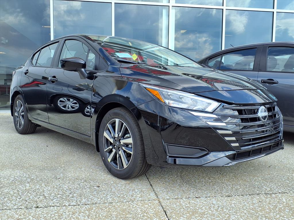 2025 Nissan Versa Sedan SV's photo