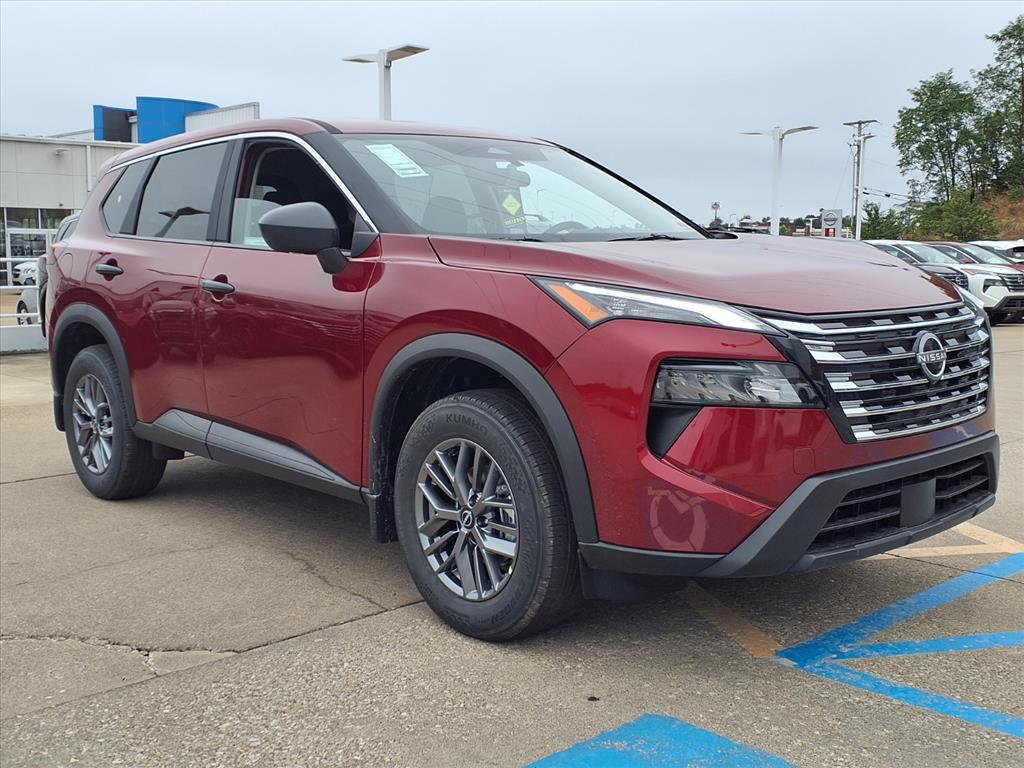 2026 Nissan Rogue S's photo