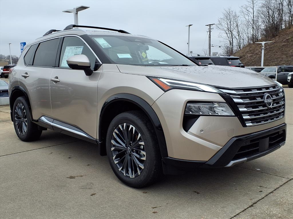 2026 Nissan Rogue Platinum's photo