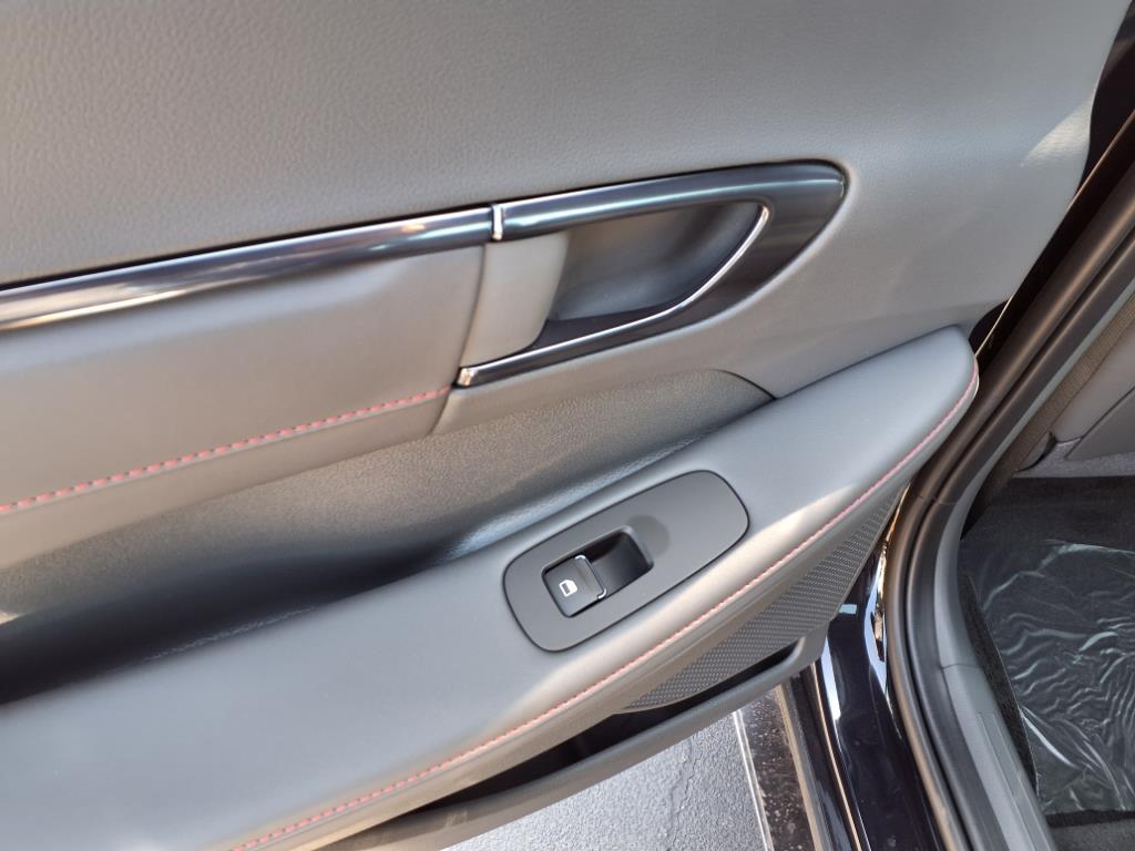 2025 Hyundai Sonata N Line photo 4