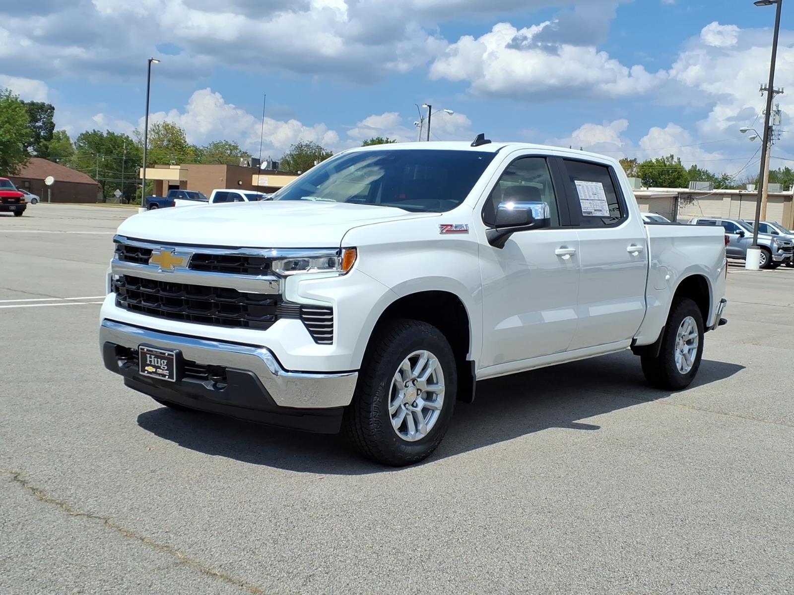 Summit White 2026 Chevrolet Silverado 1500 Pickup Truck Four-Wheel Drive Automatic