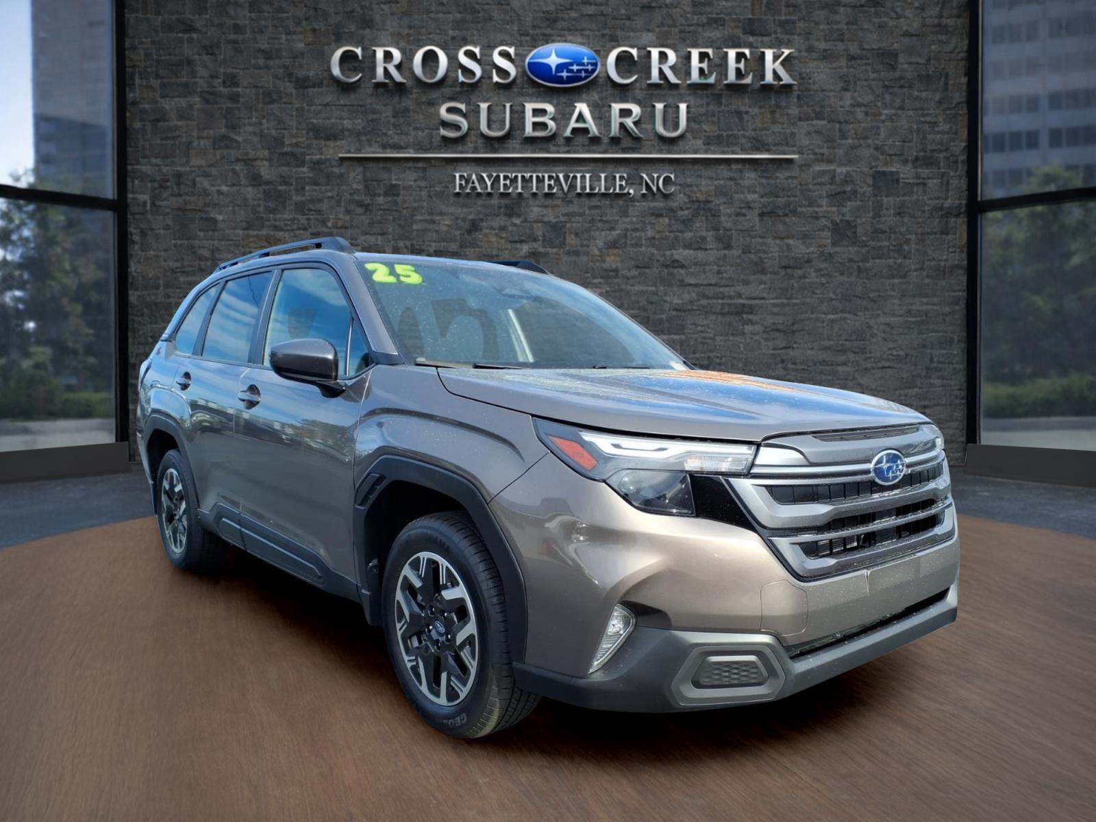 2025 Subaru Forester Premium Crossover AWD