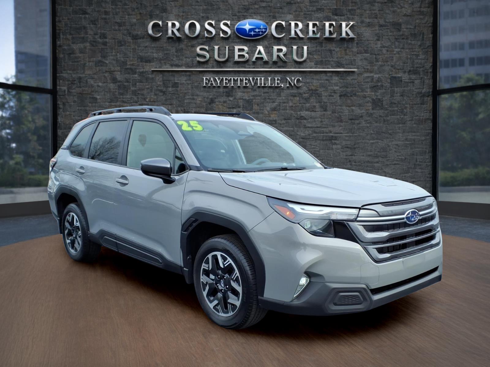 2025 Subaru Forester Premium Crossover AWD