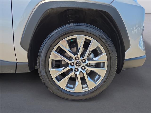 2020 Toyota RAV4 XLE Premium