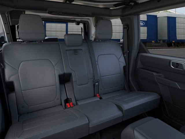 2025 Ford Bronco Badlands:60100