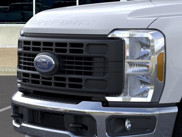 2026 Ford F-350 Super Duty XL:57890