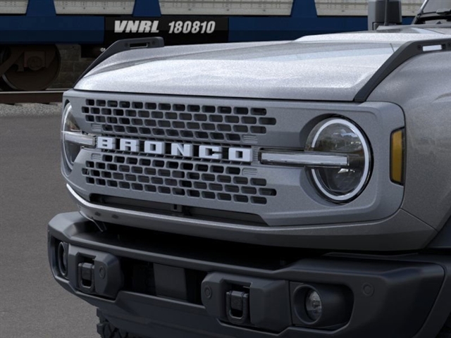 2025 Ford Bronco Badlands:60100