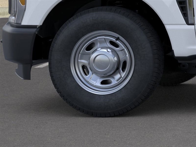 2026 Ford F-350 Super Duty XL:57860