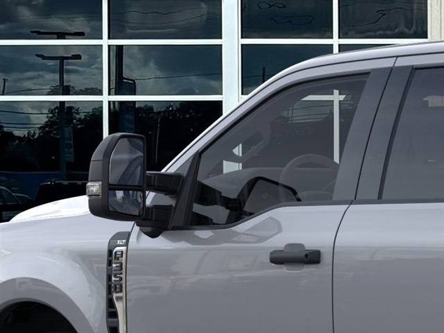 2026 Ford F-350 Super Duty XLT:58210