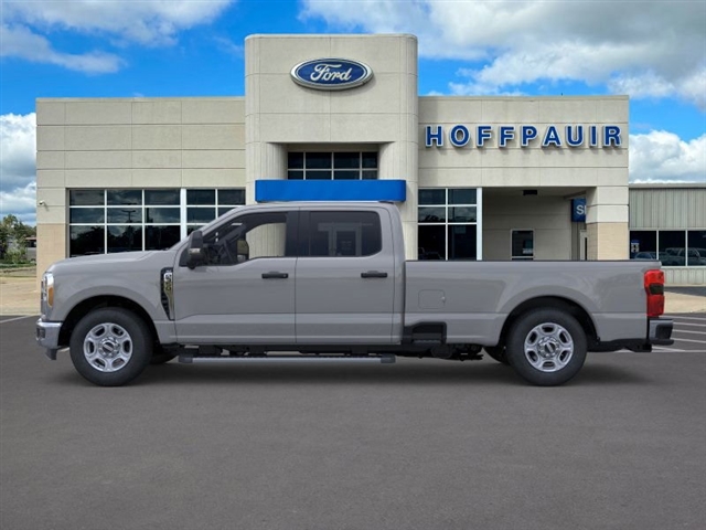 2026 Ford F-350 Super Duty XLT:58210