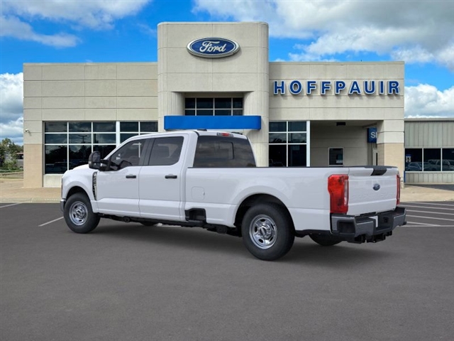2026 Ford F-350 Super Duty XL:57890