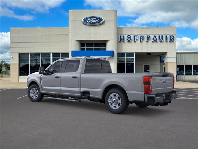 2026 Ford F-350 Super Duty XLT:58210