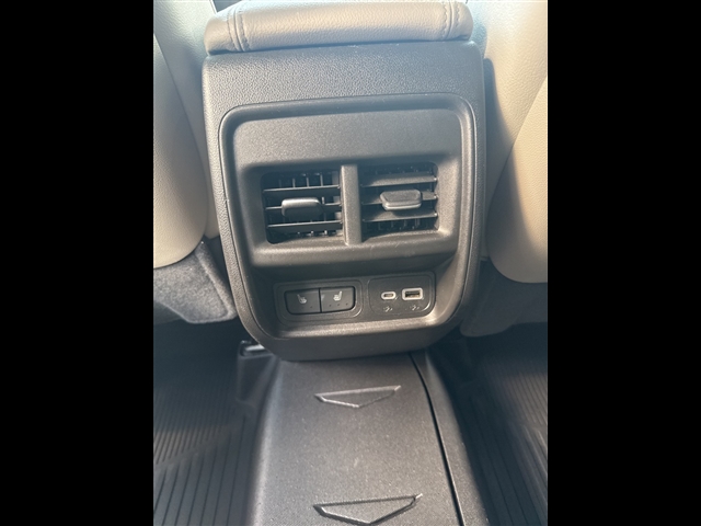 2022 Cadillac XT4 Luxury:90051