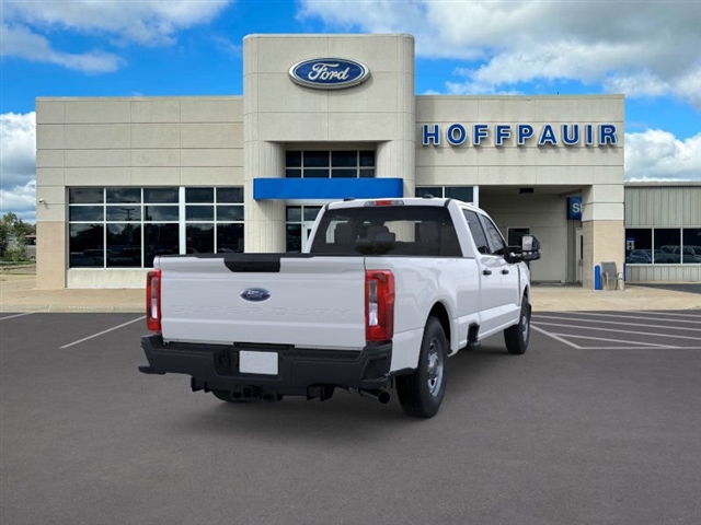 2026 Ford F-350 Super Duty XL:57860
