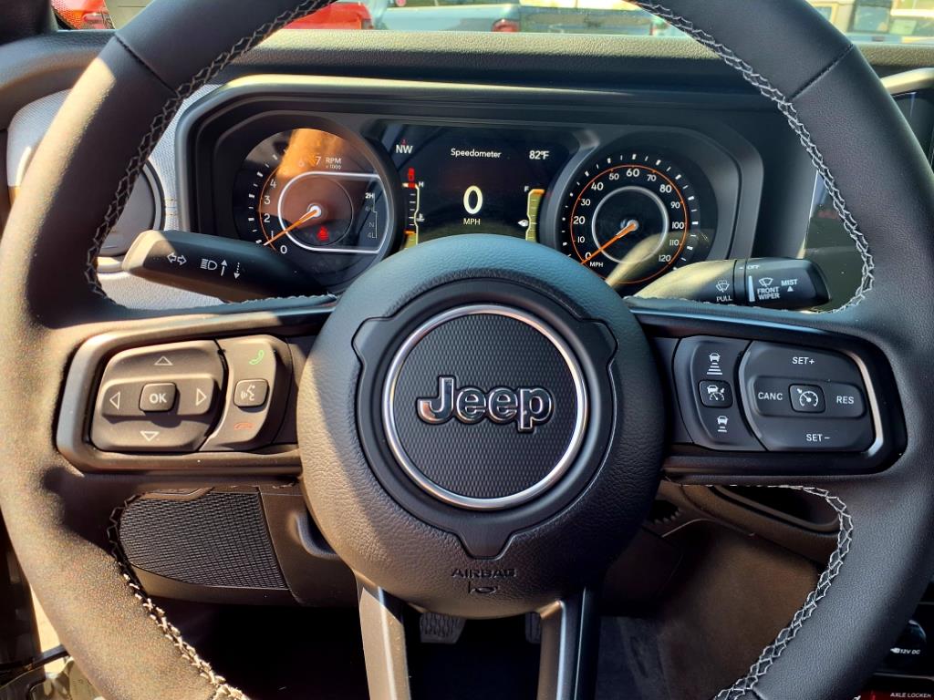 2025 Jeep Gladiator Willys - Photo 10