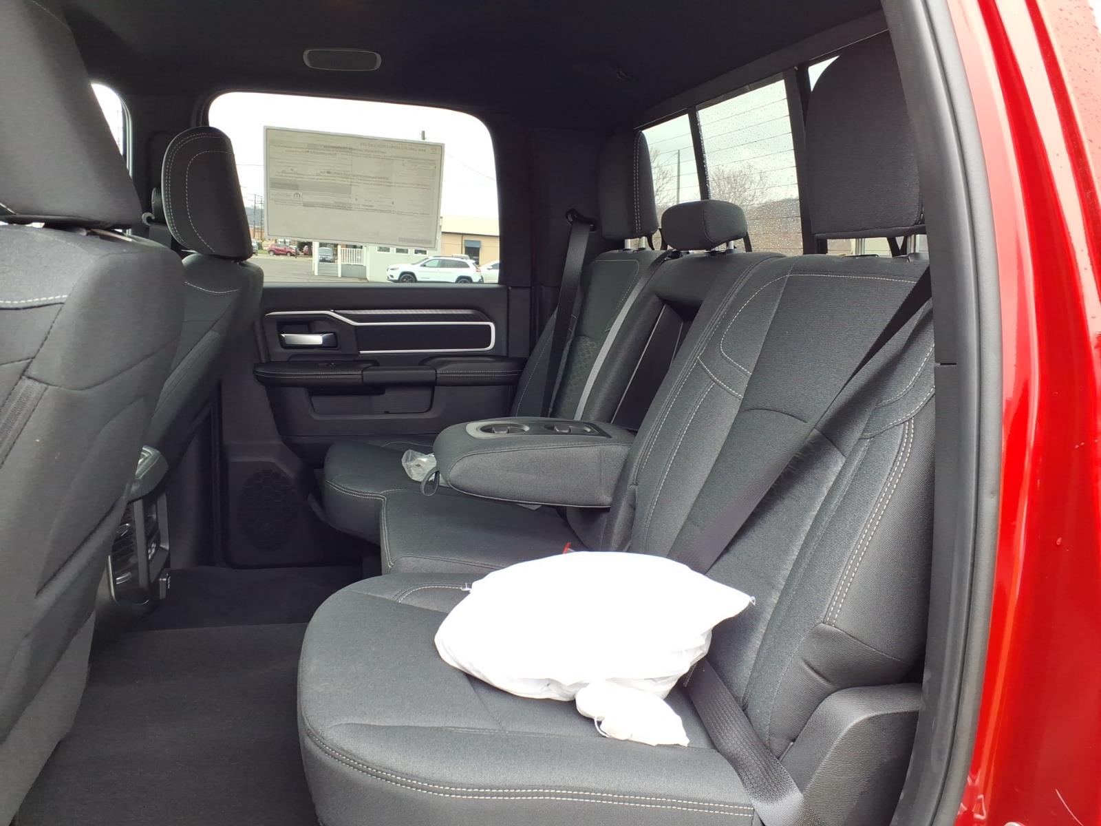2026 RAM 2500 Big Horn - Photo 6