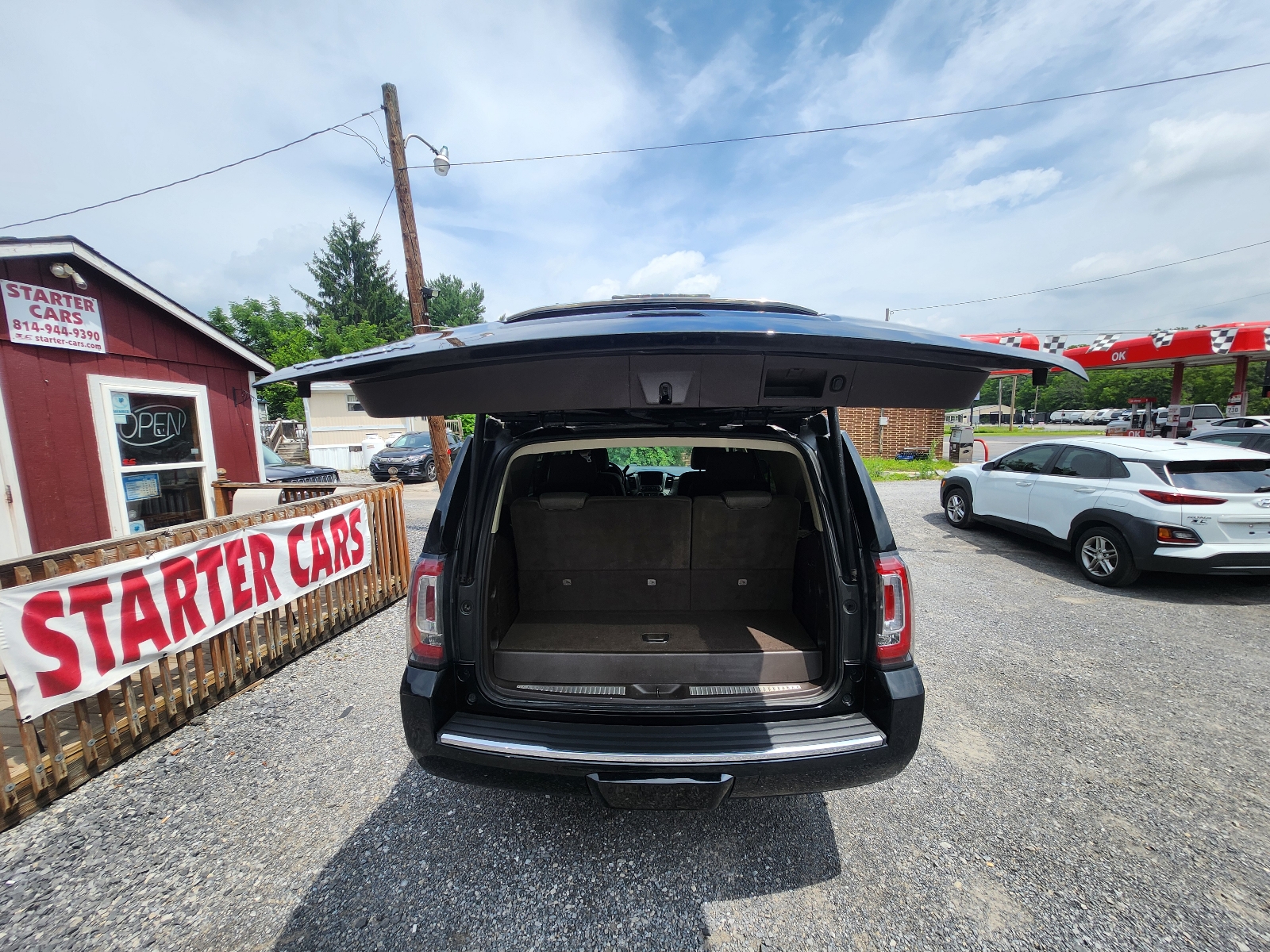 View vehicle photo 7
