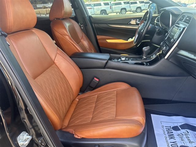 2020 Nissan Maxima Platinum:56541
