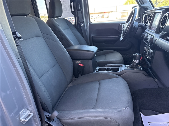 Photo of 2020 Jeep Gladiator Altitude in Joplin, MO - 12,  2020 Jeep Gladiator Altitude:65636