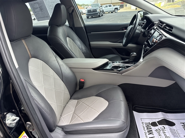 2018 Toyota Camry Hybrid SE:655921