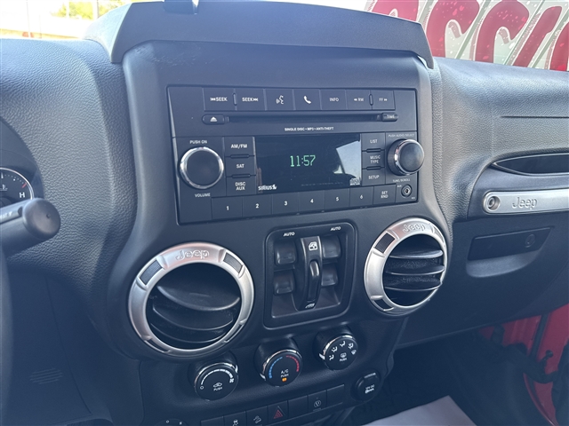 2017 Jeep Wrangler Unlimited Rubicon Recon:66630