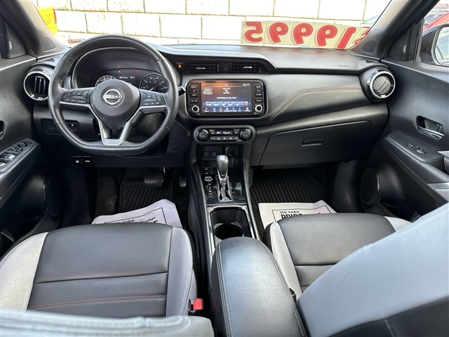 2023 Nissan Kicks SR:64537