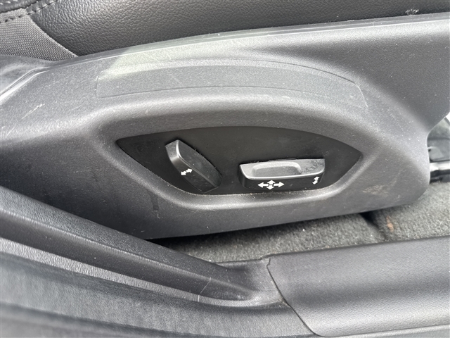2016 Volvo V60 T5 Drive-E Platinum:66610