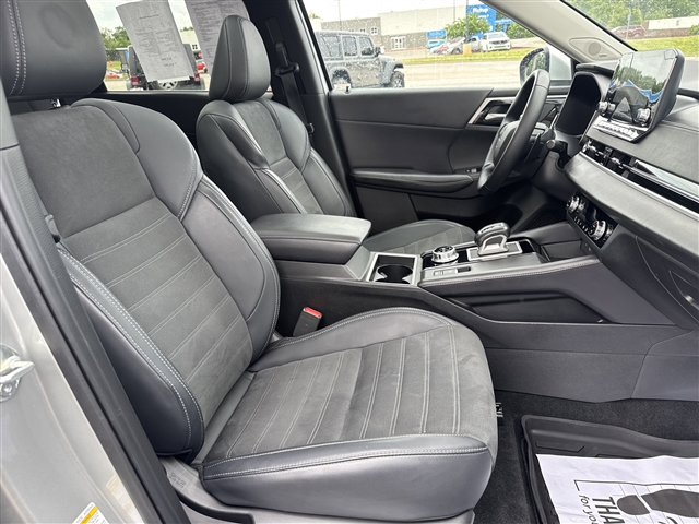 2024 Mitsubishi Outlander SE:66577