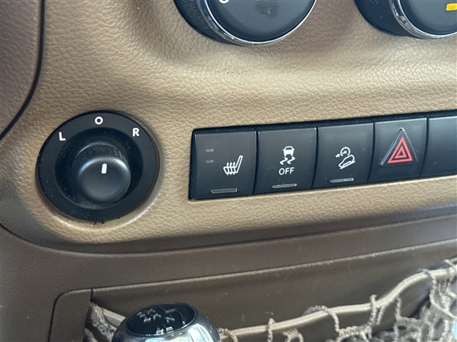 2012 Jeep Wrangler Unlimited Sahara:65666