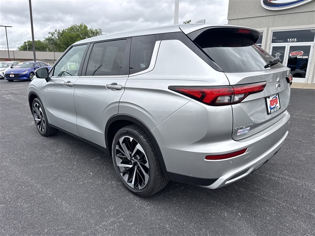 2024 Mitsubishi Outlander SE:66577