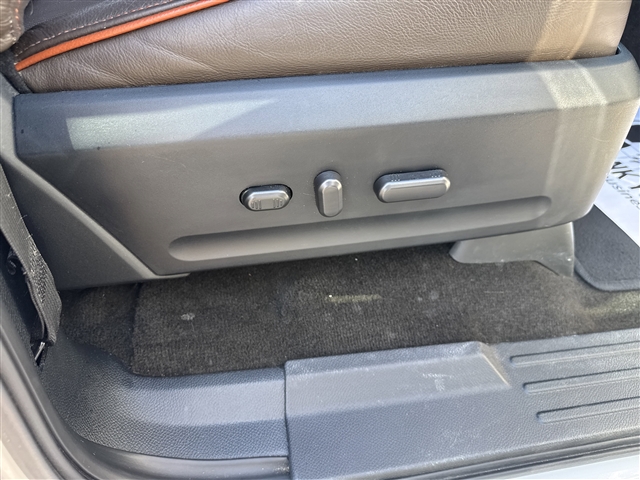 2016 Ford Expedition XLT:66564