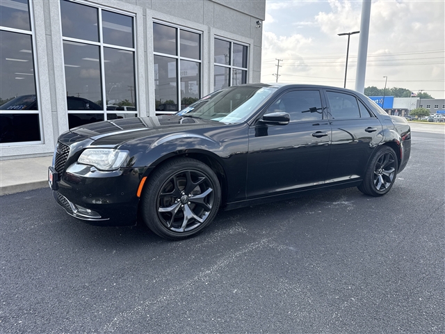 2021 Chrysler 300