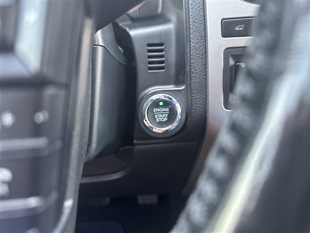 2017 Ford Expedition Limited:66620
