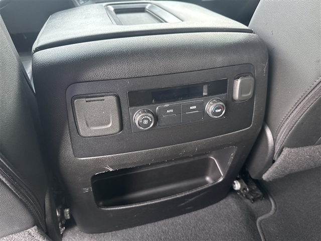 2019 GMC Yukon SLT Standard Edition:66597