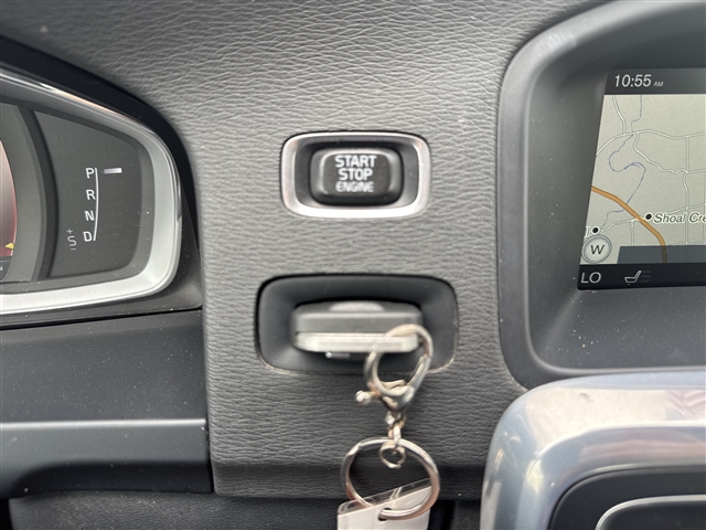 2016 Volvo V60 T5 Drive-E Platinum:66610