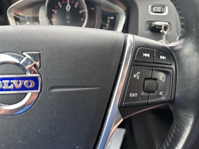 2016 Volvo V60 T5 Drive-E Platinum:66610