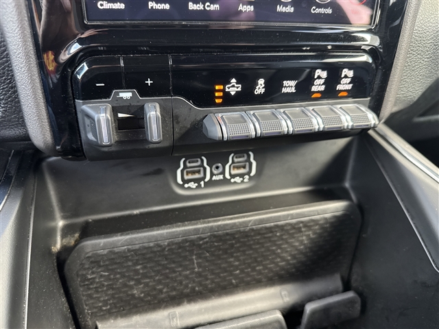 2020 RAM 1500 Laramie:65668