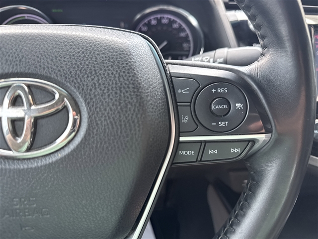 2018 Toyota Camry Hybrid SE:655921