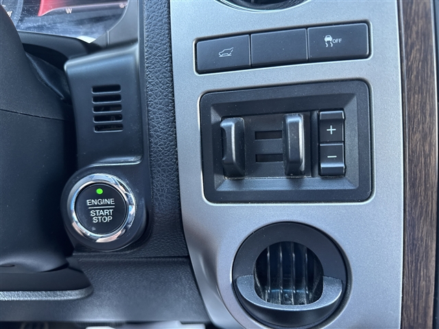 2016 Ford Expedition XLT:66564