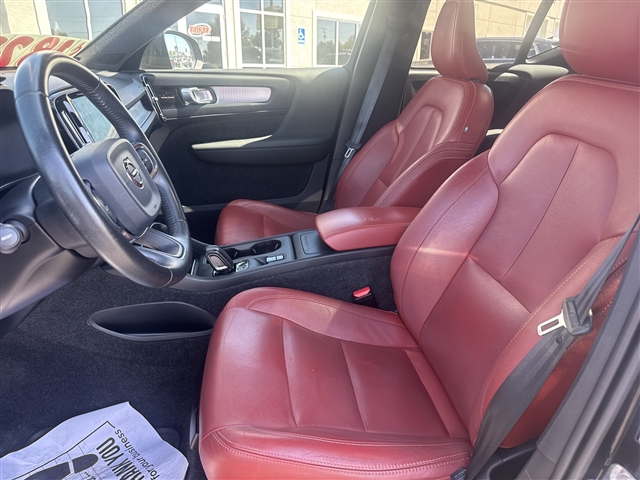 2020 Volvo XC40 T5 Momentum:66627