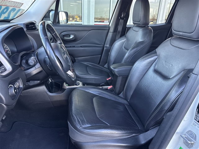 2016 Jeep Renegade Limited:65679