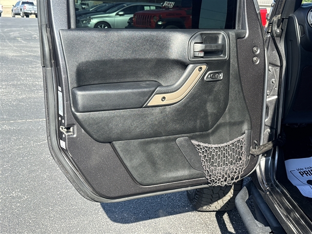 2017 Jeep Wrangler Unlimited Winter Edition:66642
