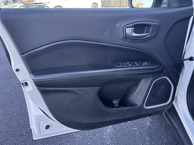 2019 Jeep Compass Latitude:65644